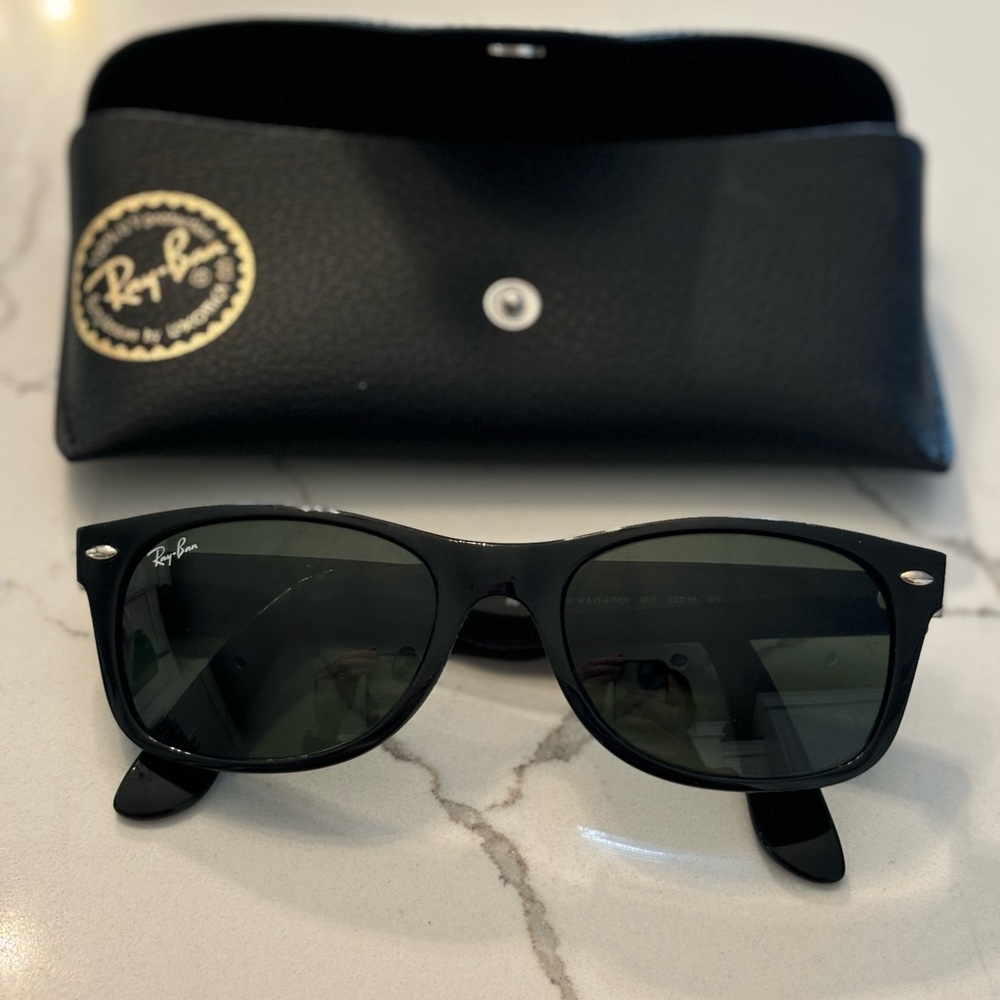Wayfarer Ray Ban Sunglasses